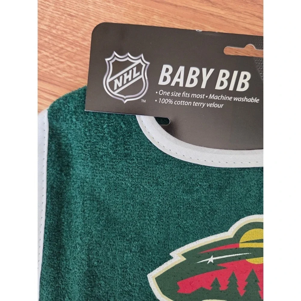 Minnesota Wild Baby Bib Newborn Little Wild Fan NHL Hockey NWT Snap Closure